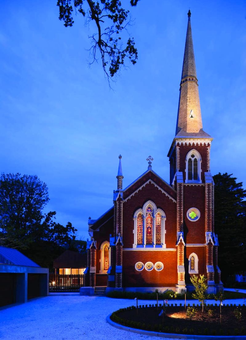Illustration for article titled Beautiful Churches That Have Been Converted into Secular Buildings
